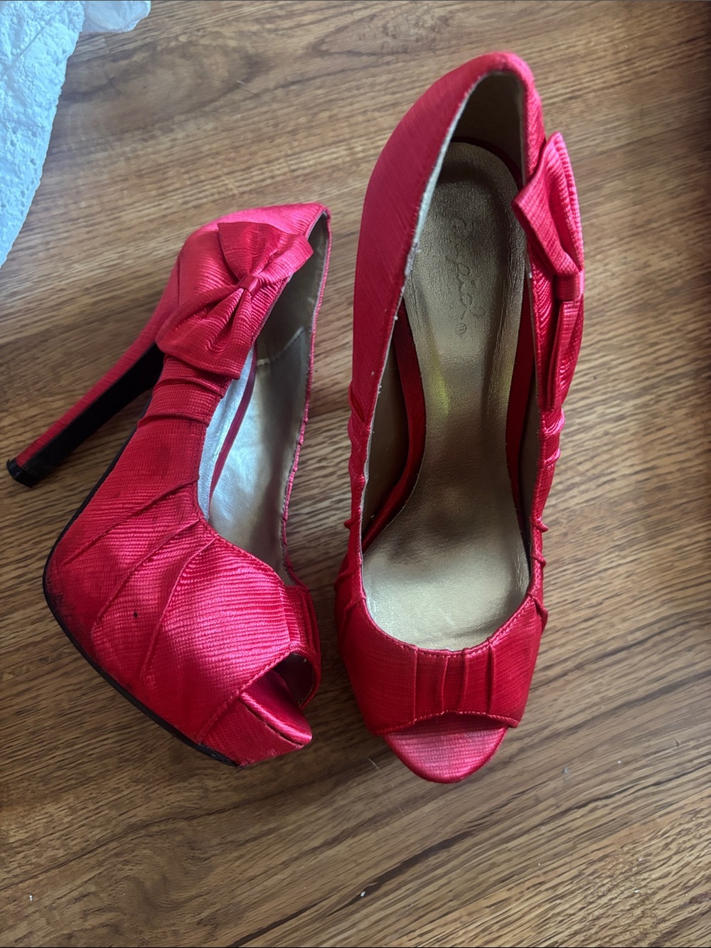 Red Peep-Toe High Heels with Bow Accent - Women